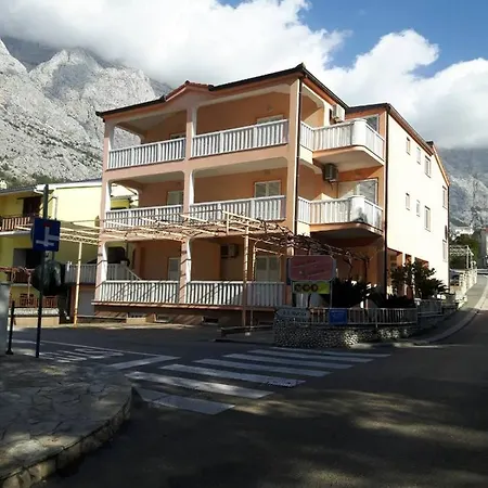 House Vida Goraleks Guest house Baska Voda