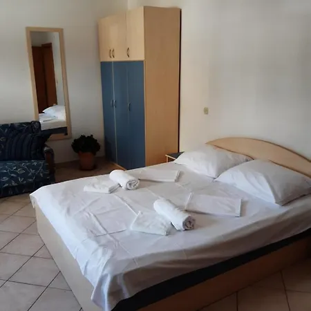 House Vida Goraleks 4*